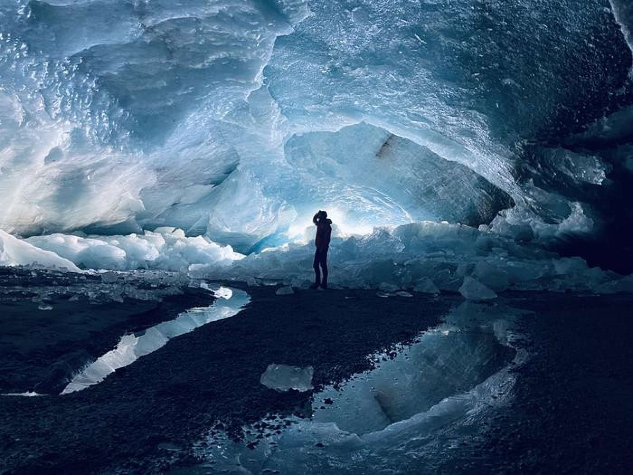 Estudo prevê extinção acelerada de geleiras até o fim do século