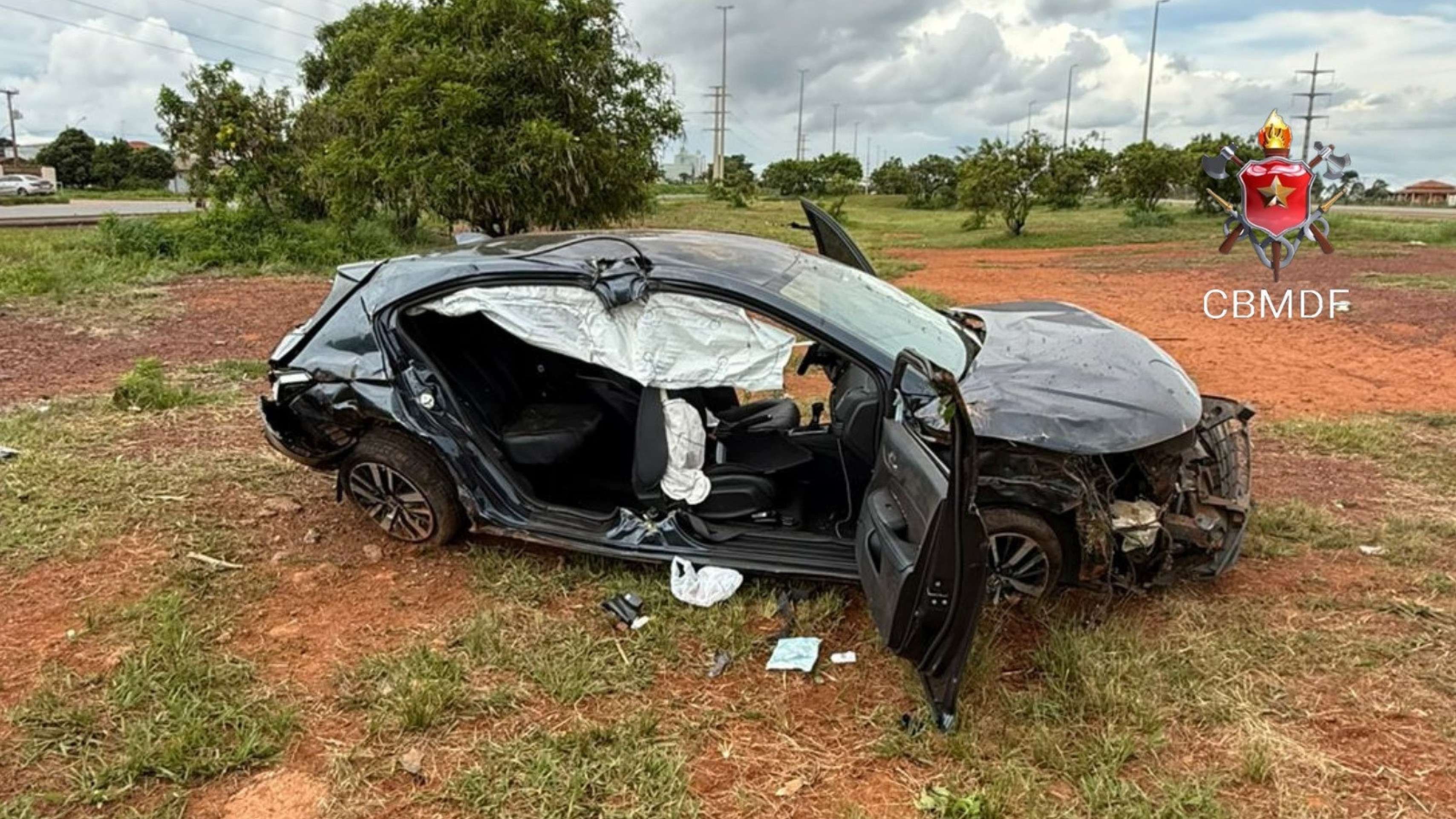 Tr&ecirc;s ve&iacute;culos se envolveram em um sinistro de tr&acirc;nsito na BR-060