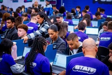 Ciee abre mais de 68 mil vagas sazonais de estágio e jovem aprendiz
- (crédito: Fábio Augusto Ferreira Santos) Ciee abre mais de 68 mil vagas sazonais de estágio e jovem aprendiz
- (crédito: Fábio Augusto Ferreira Santos)