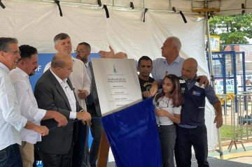 Governador Ibaneis Rocha reinaugura Praça dos Estados