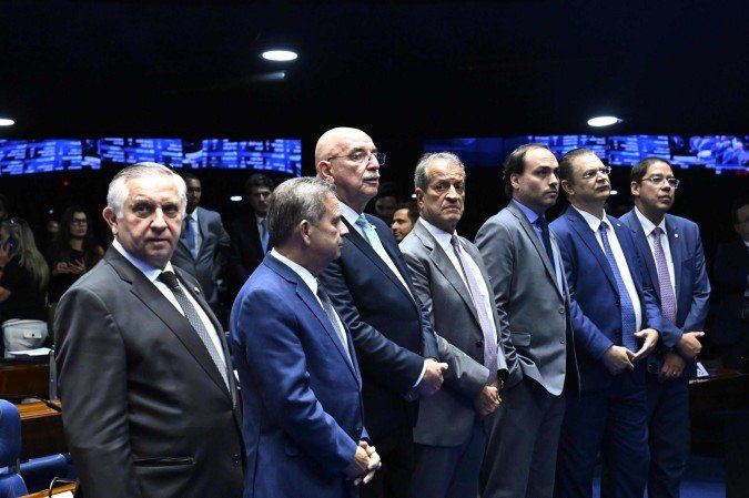 Cerimônia que confirmou a licença do senador Romário (PL-RJ) por 120 dias acabou se transformando em um ponto de concentração de bolsonaristas - (crédito: Waldemir Barreto/Agência Senado) Cerimônia que confirmou a licença do senador Romário (PL-RJ) por 120 dias acabou se transformando em um ponto de concentração de bolsonaristas - (crédito: Waldemir Barreto/Agência Senado)