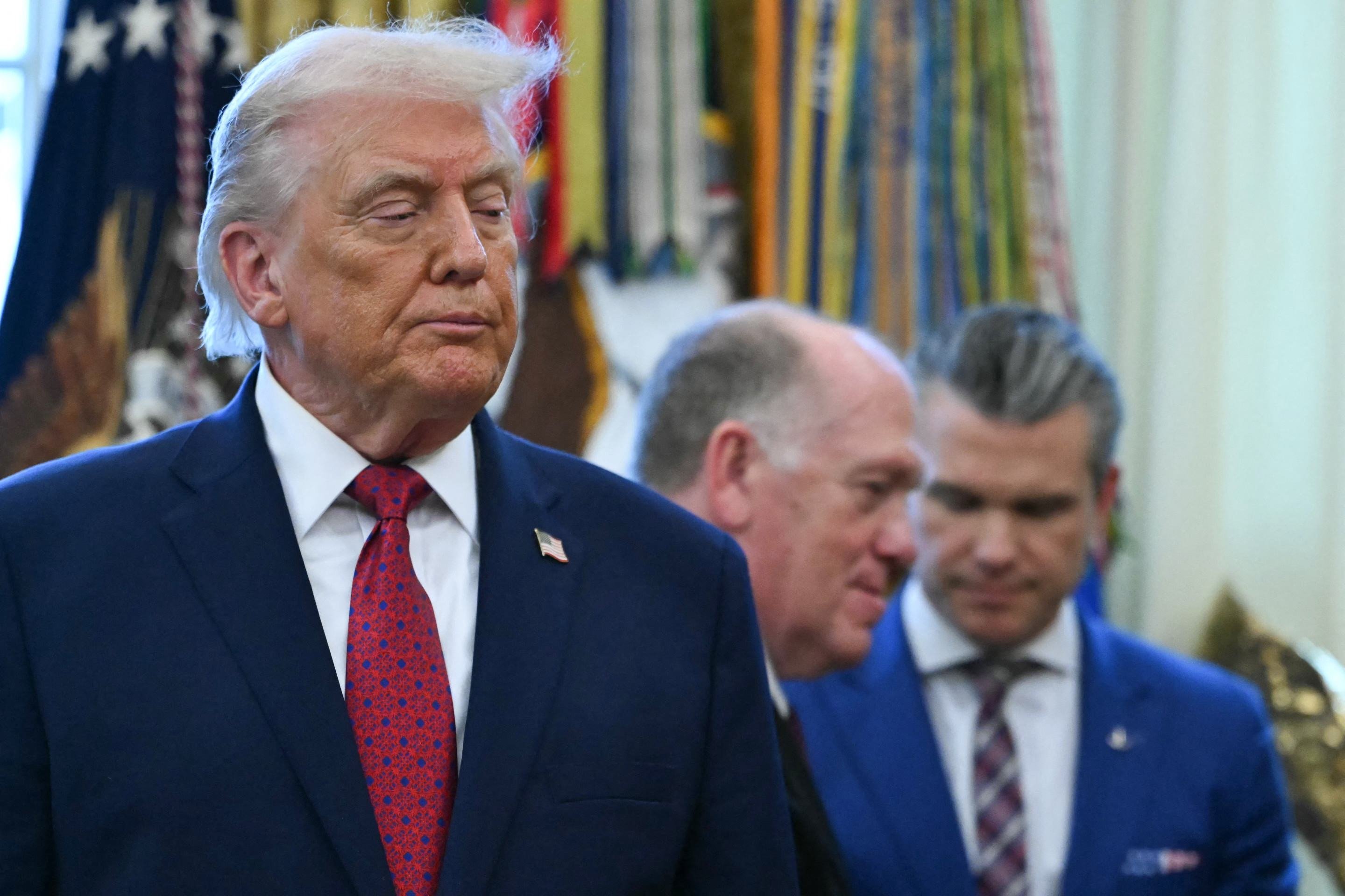 Trump investe na divisão dos aliados