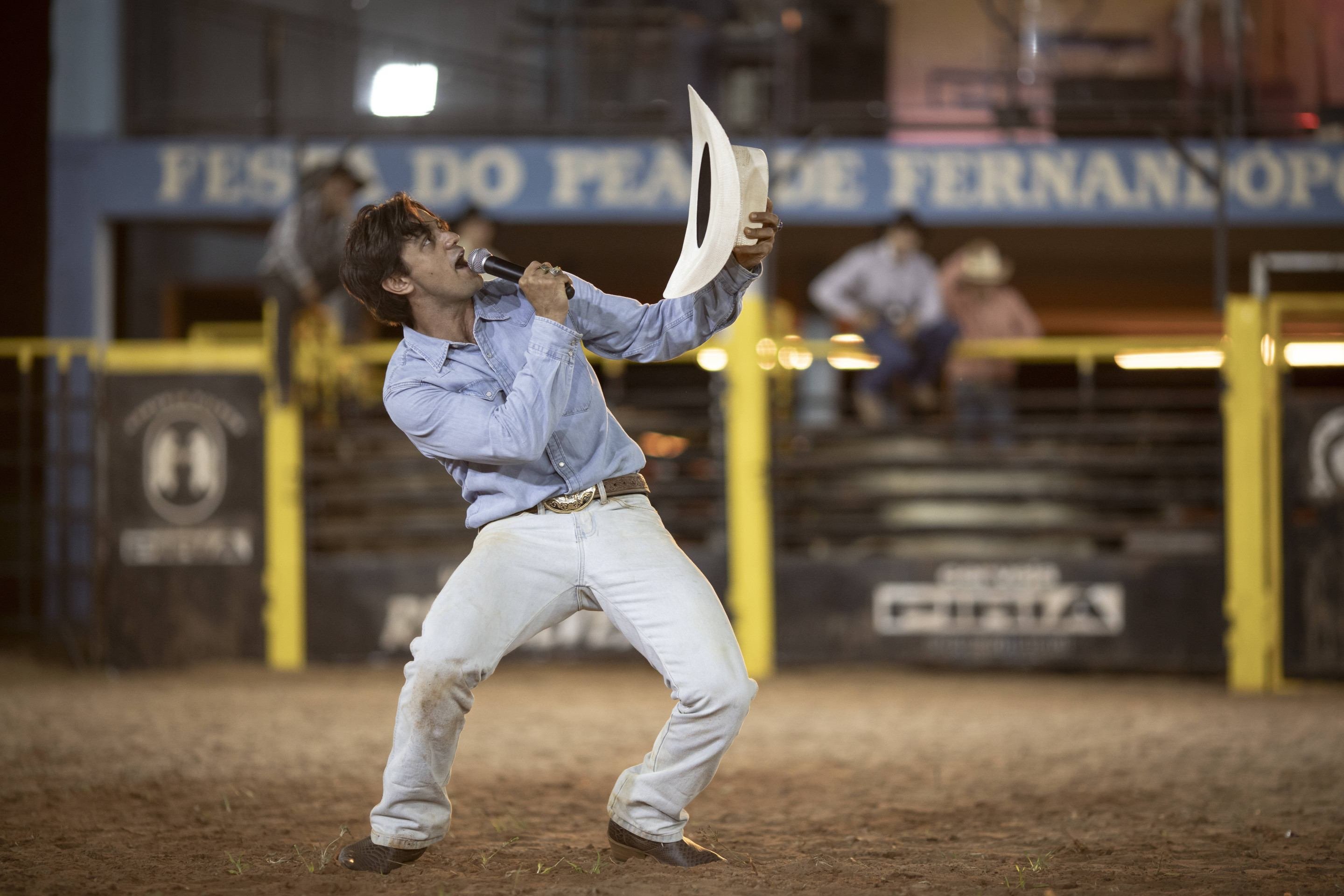 Guga Sander fala sobre produzir cinebiografia do locutor de rodeios Asa Branca