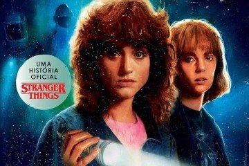 Natalia Dyer como Nancy Wheeler e Maya Hawke como Robin Buckley -  (crédito: Reprodução / Amazon )