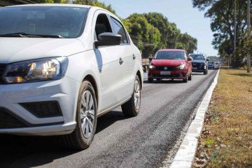 Podem participar motoristas que mantenham cadastro ativo na mesma plataforma há pelo menos 12 meses e tenham realizado, no mínimo, 100 corridas nesse período - (crédito: Divulgação/Semob-DF) Podem participar motoristas que mantenham cadastro ativo na mesma plataforma há pelo menos 12 meses e tenham realizado, no mínimo, 100 corridas nesse período - (crédito: Divulgação/Semob-DF)