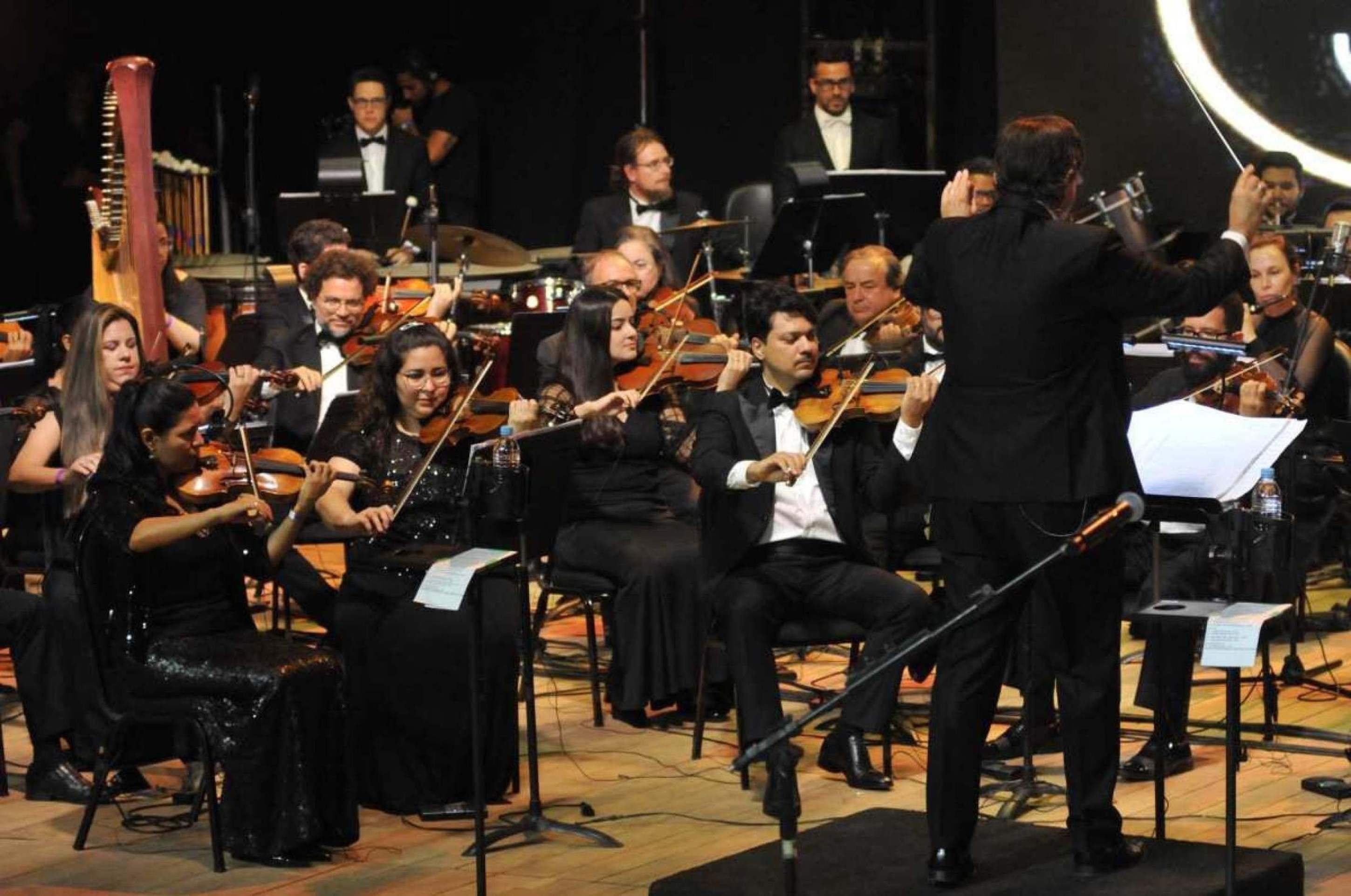 Música clássica encanta na Esplanada nesta quinta-feira (18/12)