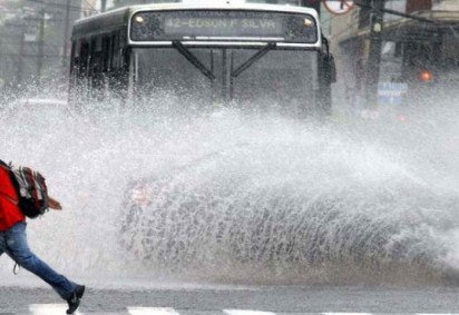 Cidades foram destruídas com as chuvas  -  (crédito: Neide Carlos/Flickr ) -Cidades foram destruídas com as chuvas  -  (crédito: Neide Carlos/Flickr )