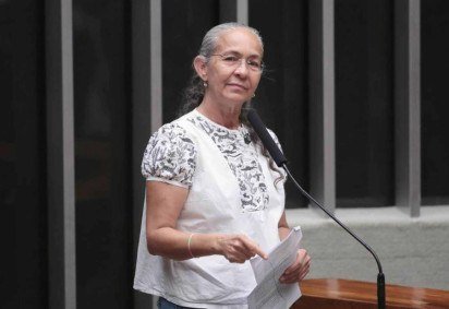 Helo&iacute;sa Helena foi empossada ap&oacute;s quase duas d&eacute;cadas longe do parlamento nacional -  (crédito: Bruno Spada / C&acirc;mara dos Deputados) -Helo&iacute;sa Helena foi empossada ap&oacute;s quase duas d&eacute;cadas longe do parlamento nacional -  (crédito: Bruno Spada / C&acirc;mara dos Deputados)