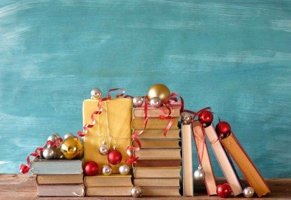 Os livros inspiram mudanças, ampliam o olhar sobre o mundo e são excelentes presentes de Natal (Imagem: Thomas Bethge | Shutterstock) -  (crédito: EdiCase) -Os livros inspiram mudanças, ampliam o olhar sobre o mundo e são excelentes presentes de Natal (Imagem: Thomas Bethge | Shutterstock) -  (crédito: EdiCase)