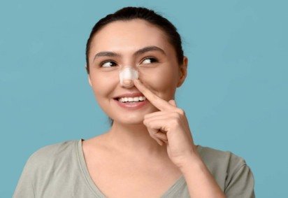 Cuidados no verão são importantes para garantir uma boa cicatrização da pele (Imagem: Pixel-Shot | Shutterstock) -  (crédito: EdiCase) -Cuidados no verão são importantes para garantir uma boa cicatrização da pele (Imagem: Pixel-Shot | Shutterstock) -  (crédito: EdiCase)