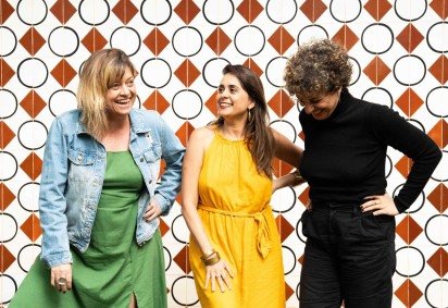 Coletivo Transverso e Andaime Cia de Teatro estreiam percurso sonoro que transforma a avenida em experiência imersiva de som, memória e poesia -  (crédito: Pollyana Silveira / Divulgação) -Coletivo Transverso e Andaime Cia de Teatro estreiam percurso sonoro que transforma a avenida em experiência imersiva de som, memória e poesia -  (crédito: Pollyana Silveira / Divulgação)