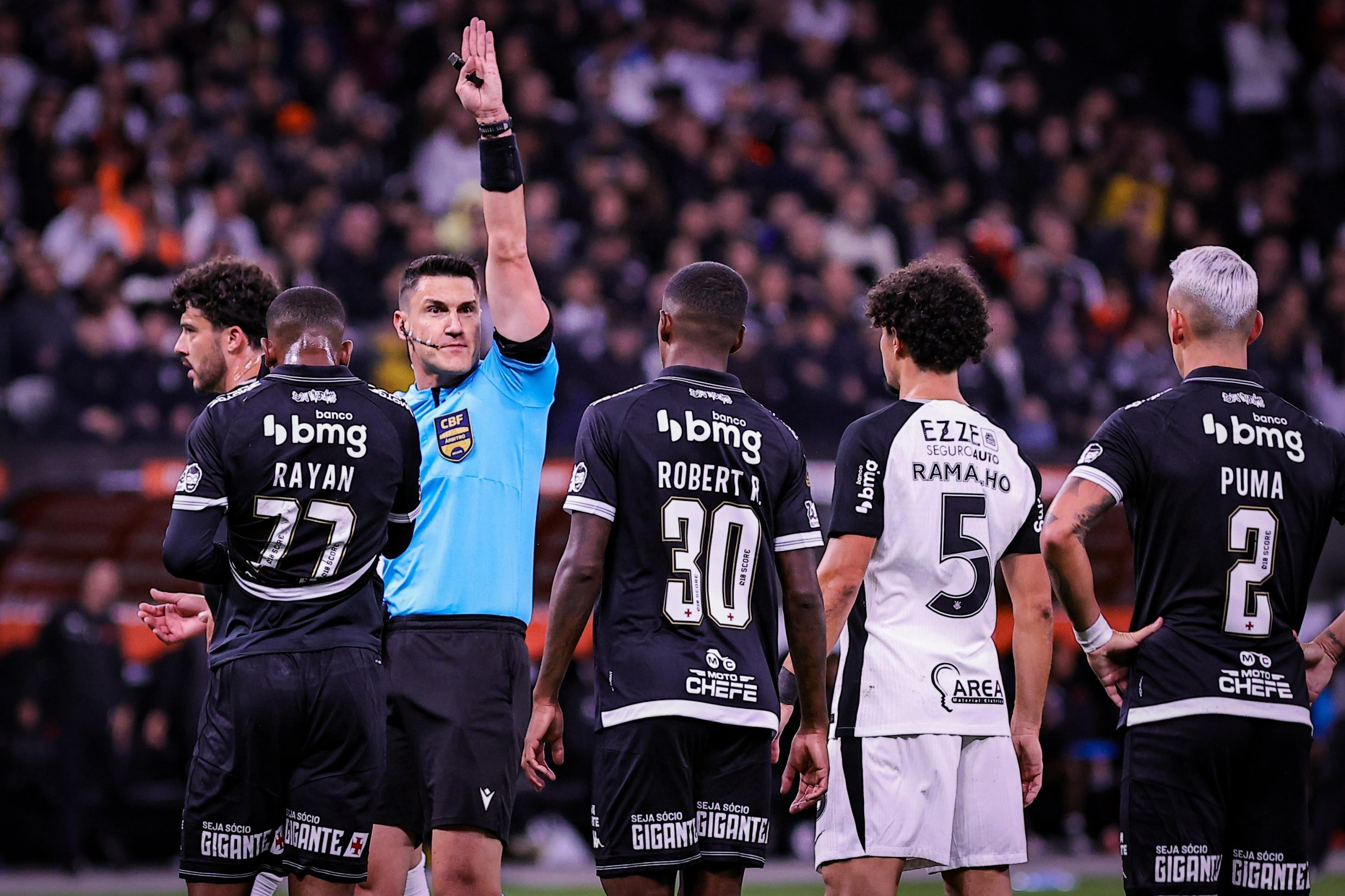 Impedimentos frustram Corinthians e Vasco no empate em Itaquera