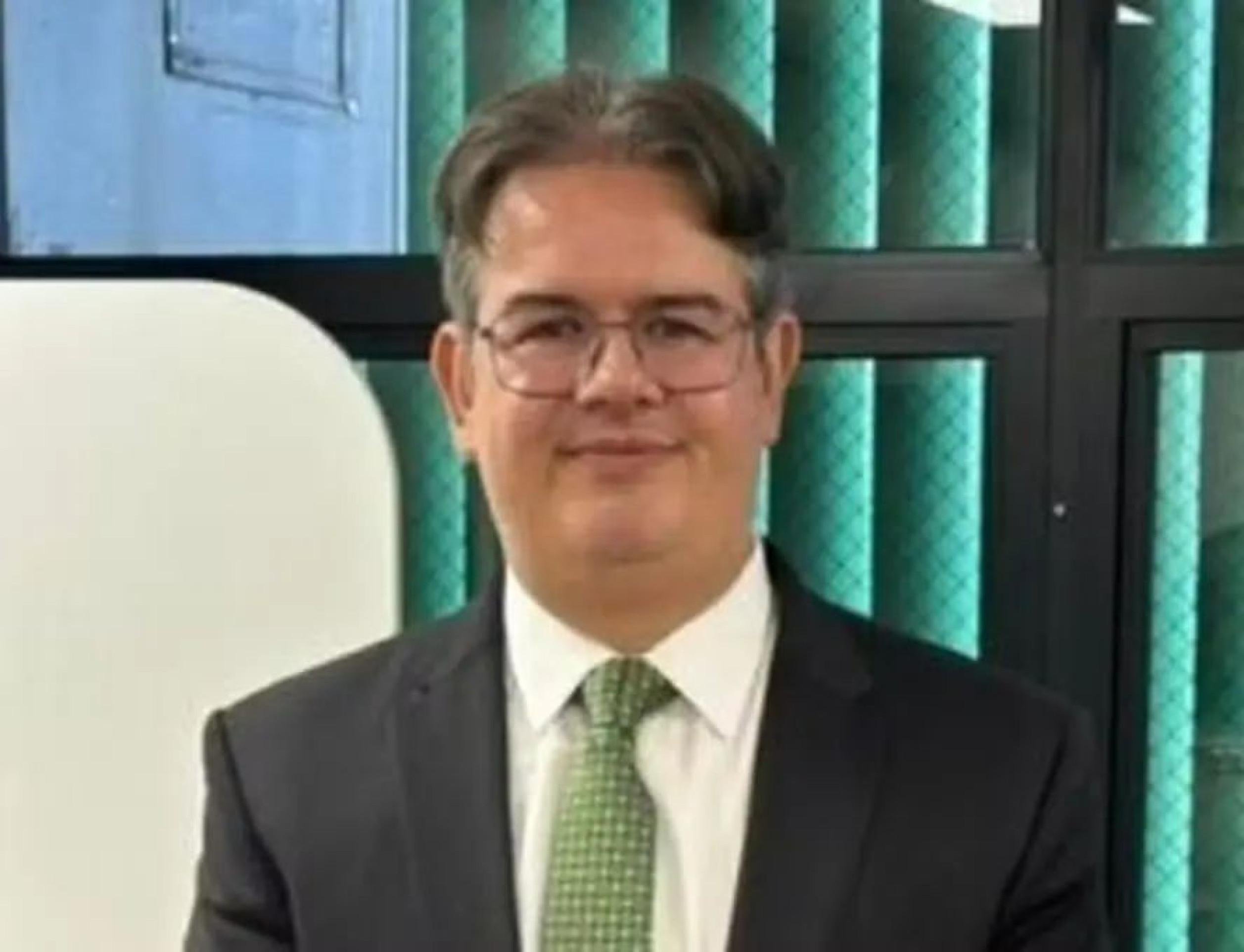 Advogado Eduardo Toledo 