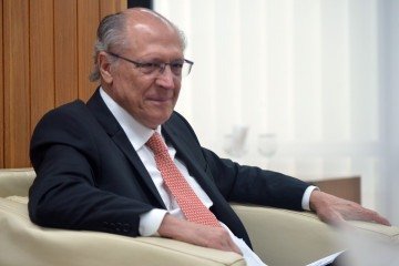  18/12/2025 - Ed Alves/CB/DA Press.Politica. Entrega do Premio JK para Vice Presidente Geraldo Alckmin.   -  (crédito:  Ed Alves CB/DA Press)