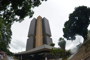 Se a projeção se confirmar, inflação ficará abaixo do registrado no ano passado, quando atingiu 4,26%  -  (crédito:  Ed Alves CB/DA Press)