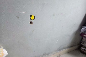 Marcas de tiros na parede evidenciaram a violência da ação -  (crédito: Darcianne Diogo/CB/D.A Press)