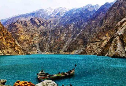 Os lagos da Ásia desempenham papéis essenciais no abastecimento de água, na biodiversidade e na cultura local. Muitos são formados por geleiras, enquanto outros são conhecidos por sua grande profundidade, salinidade ou importância histórica. -  (crédito:  Flickr AVIA NASIR) -Os lagos da Ásia desempenham papéis essenciais no abastecimento de água, na biodiversidade e na cultura local. Muitos são formados por geleiras, enquanto outros são conhecidos por sua grande profundidade, salinidade ou importância histórica. -  (crédito:  Flickr AVIA NASIR)