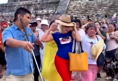 Vários turistas pagaram mico  e deixaram histórias de confusão e trabalheira para as autoridades locais. O FLIPAR relembra alguns casos de vergonha alheia.  -  (crédito: Reprodução do TIK TOK) -Vários turistas pagaram mico  e deixaram histórias de confusão e trabalheira para as autoridades locais. O FLIPAR relembra alguns casos de vergonha alheia.  -  (crédito: Reprodução do TIK TOK)
