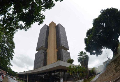 Ex-diretor de Fiscalização do BC foi o responsável por autorizar a compra do Banco Máxima por Vorcaro que, posteriormente, passou a se chamar Master

 -  (crédito:  Ed Alves/CB/DA.Press) -Ex-diretor de Fiscalização do BC foi o responsável por autorizar a compra do Banco Máxima por Vorcaro que, posteriormente, passou a se chamar Master

 -  (crédito:  Ed Alves/CB/DA.Press)