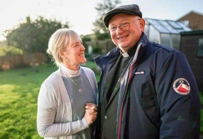 Quando era Irmã Mary Elizabeth, Lisa pertencia à estrita ordem religiosa carmelita católica romana -  (crédito: Arquivo Pessoal) -Quando era Irmã Mary Elizabeth, Lisa pertencia à estrita ordem religiosa carmelita católica romana -  (crédito: Arquivo Pessoal)