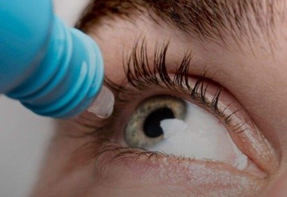 Qualquer ferimento no globo ocular oferece risco à visão. Qualquer coisa colocada nos olhos depende de orientação médica. Os piercings são moda em diversas partes do corpo, mas uma mulher americana surpreendeu ao expor seu acessório.  -  (crédito: Freepik) -Qualquer ferimento no globo ocular oferece risco à visão. Qualquer coisa colocada nos olhos depende de orientação médica. Os piercings são moda em diversas partes do corpo, mas uma mulher americana surpreendeu ao expor seu acessório.  -  (crédito: Freepik)
