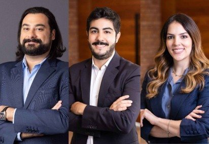 Carlos Eduardo Navarro, João Vitor Xavier, Luiza Siqueira respectivamente sócios e advogada do escritório Galvão, Villani, Navarro, Zangiácomo e Bardella Advogados -  (crédito: Divulgação) -Carlos Eduardo Navarro, João Vitor Xavier, Luiza Siqueira respectivamente sócios e advogada do escritório Galvão, Villani, Navarro, Zangiácomo e Bardella Advogados -  (crédito: Divulgação)