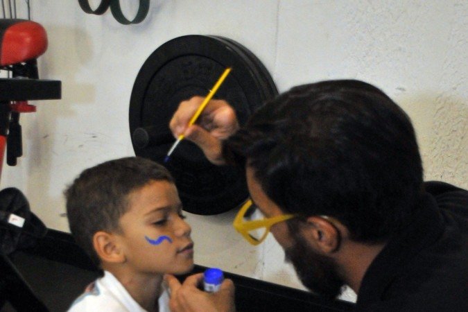  18/12/2025 Crédito: Marcelo Ferreira/CB/D.A Press. Brasil. Brasília - DF -  Natal solidário da academia Citta em conjunto com o coral Terapêutico da Cita.