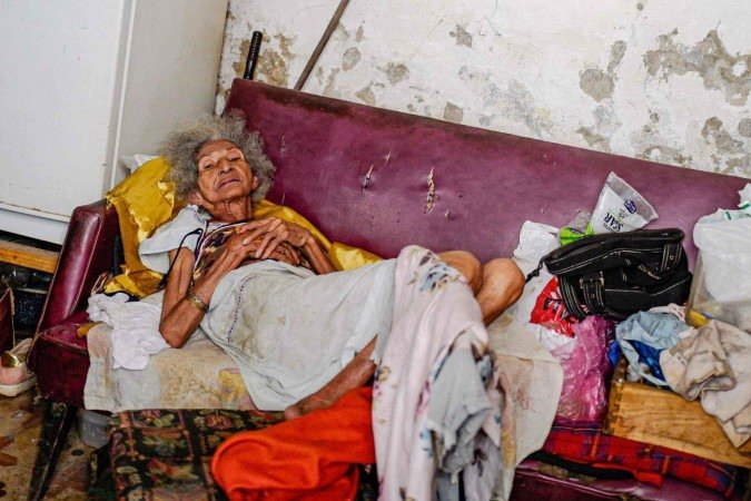 Os hospitais de Cuba estão desabastecidos, e os pacientes precisam buscar por conta própria desde remédios até itens básicos, como luvas e seringas - (crédito: Getty Images) Os hospitais de Cuba estão desabastecidos, e os pacientes precisam buscar por conta própria desde remédios até itens básicos, como luvas e seringas - (crédito: Getty Images)