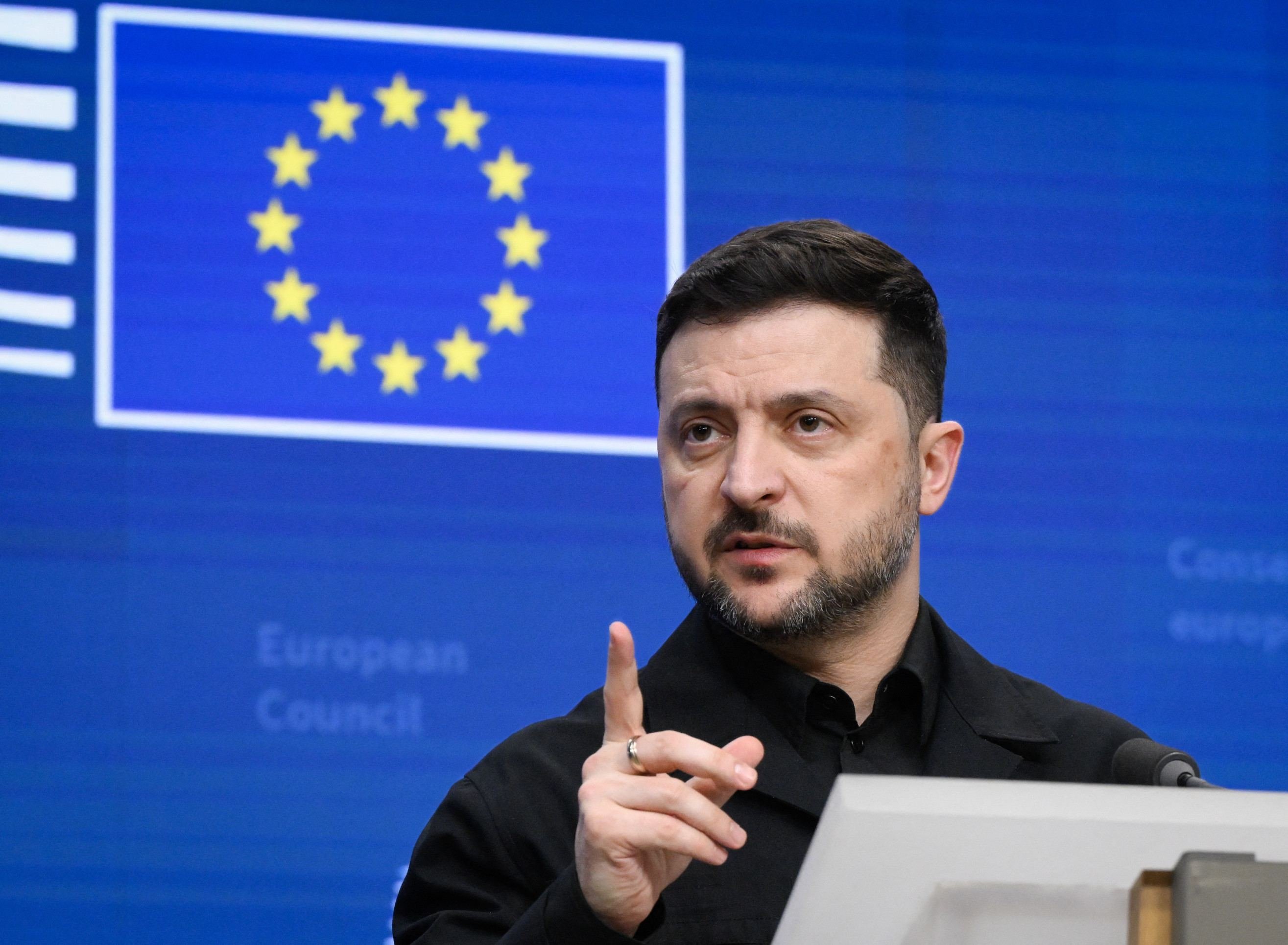 Volodymyr Zelensky pede uso de ativos russos 