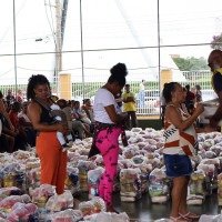 Foram beneficiadas oito mil pessoas com as doações -  (crédito: Fotos: Bruna Gaston CB/DA Press)