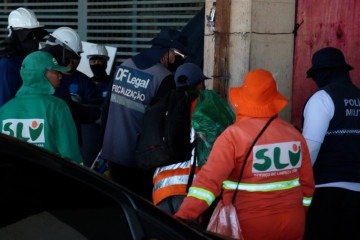 Em último caso, o governo levará os objetos pessoais ao depósito da DF Legal -  (crédito: Agência Brasília)