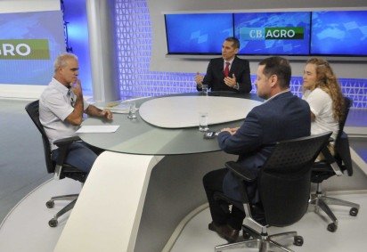 No CB.Agro, os pesquisadores José Humberto (E) e Suênia comentário que a escolaridade é um desafio -  (crédito:  Marcelo Ferreira/CB/D.A Press) -No CB.Agro, os pesquisadores José Humberto (E) e Suênia comentário que a escolaridade é um desafio -  (crédito:  Marcelo Ferreira/CB/D.A Press)