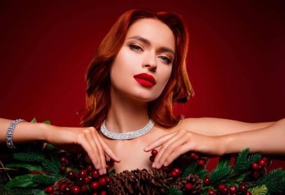 A combinação entre produtos de longa duração e métodos estratégicos de aplicação ajuda a manter o visual impecável por horas (Imagem: Beauty Hero | Shutterstock) -  (crédito: EdiCase) -A combinação entre produtos de longa duração e métodos estratégicos de aplicação ajuda a manter o visual impecável por horas (Imagem: Beauty Hero | Shutterstock) -  (crédito: EdiCase)