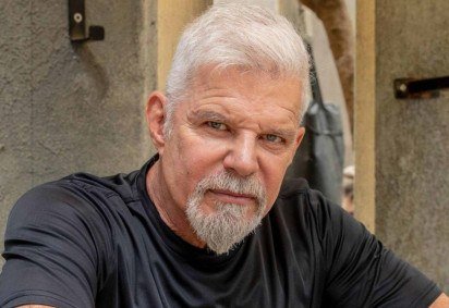 Raul Gazolla revela que conteúdo adulto da enteada salvou família de crise -  (crédito: Reprodução/Divulgação) -Raul Gazolla revela que conteúdo adulto da enteada salvou família de crise -  (crédito: Reprodução/Divulgação)