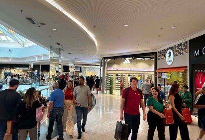 Comércio e setor de serviços sustentaram o crescimento da oferta de vagas formais de emprego em 2025  -  (crédito: Manuela S&aacute;) -Comércio e setor de serviços sustentaram o crescimento da oferta de vagas formais de emprego em 2025  -  (crédito: Manuela S&aacute;)