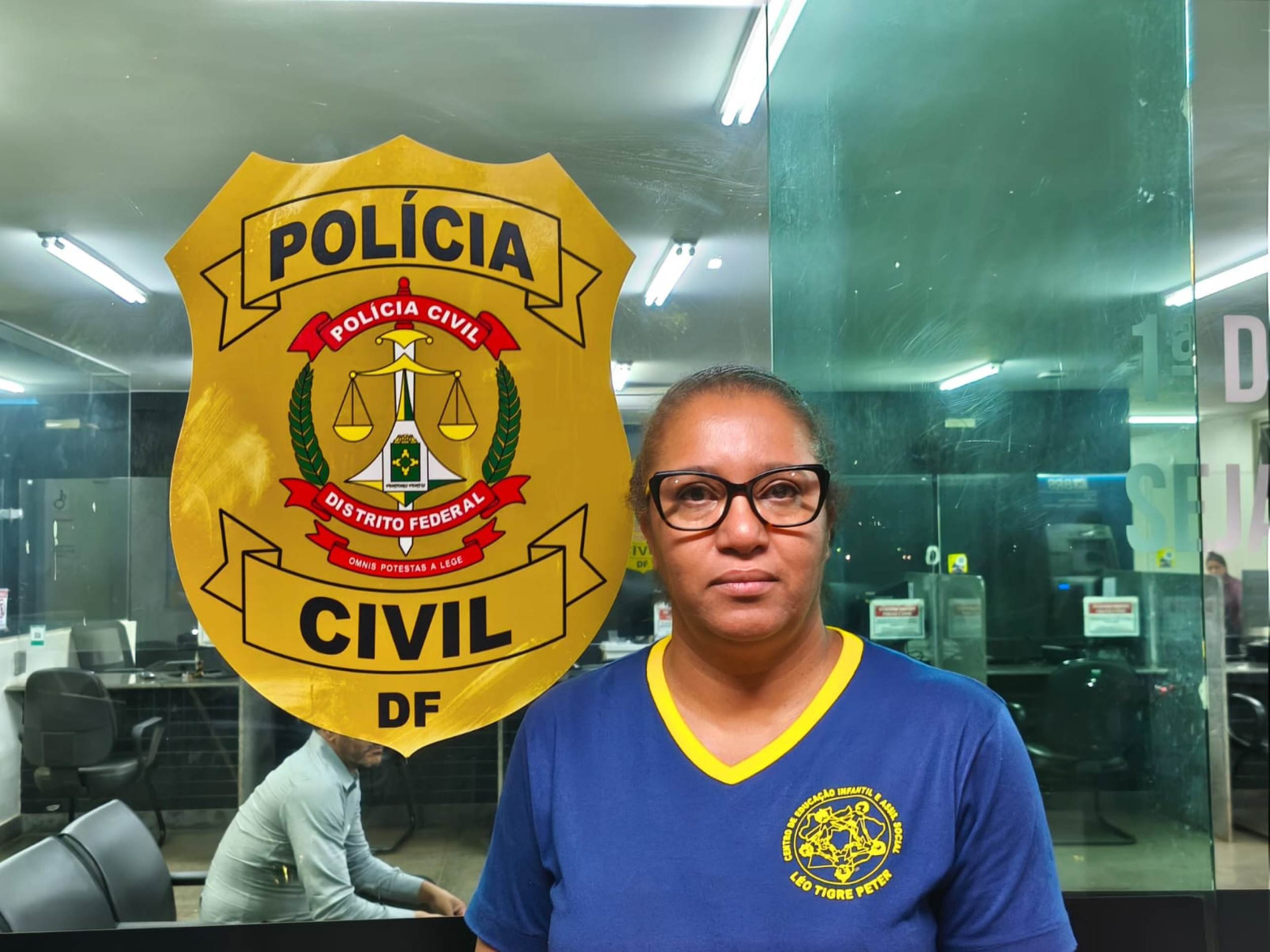  Eliete, professora da escola 