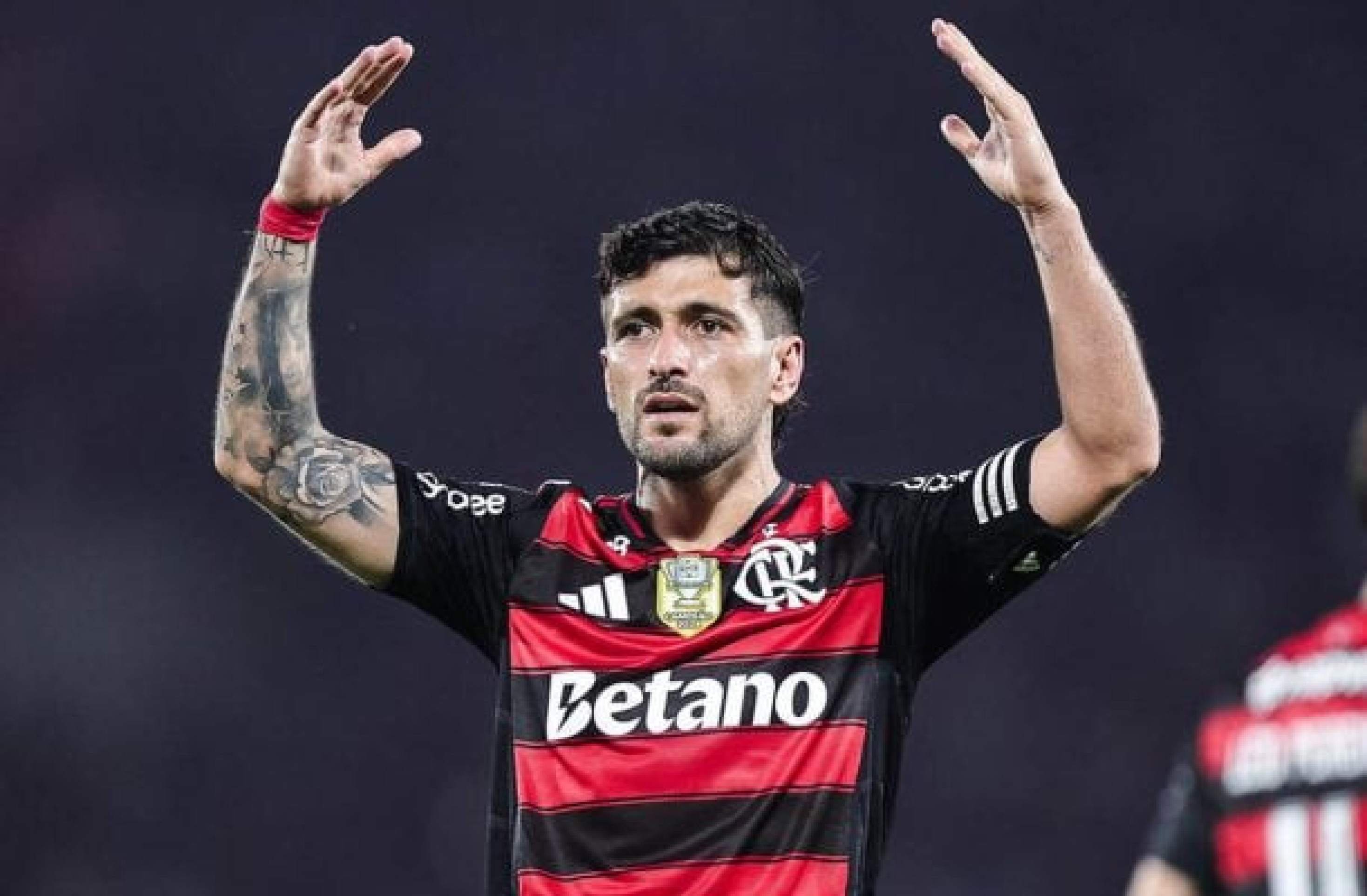 Arrascaeta viraliza nas redes sociais por episódio de descontração - (crédito: Foto: Adriano Fontes / Flamengo) Arrascaeta viraliza nas redes sociais por episódio de descontração - (crédito: Foto: Adriano Fontes / Flamengo)