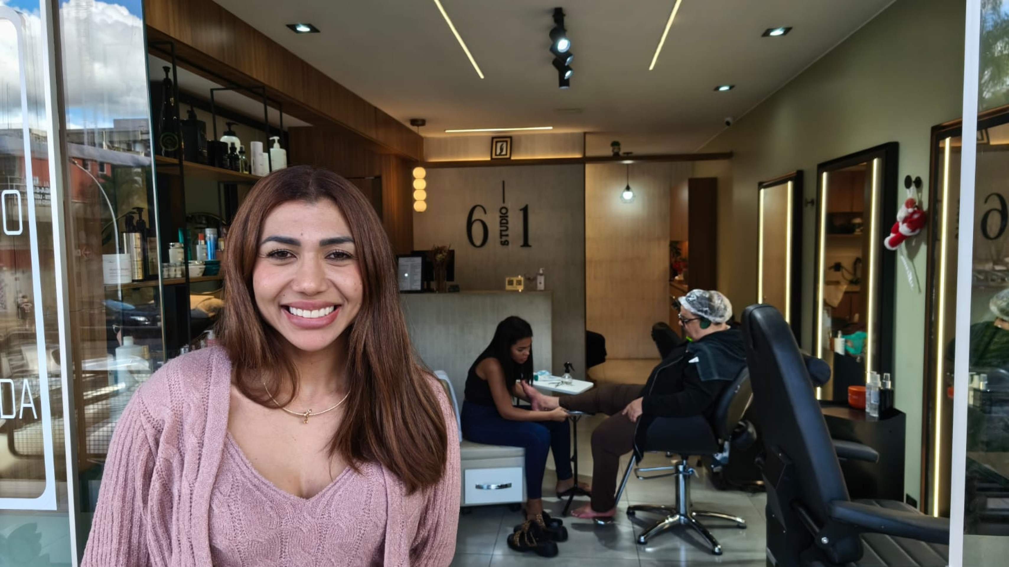 A empres&aacute;ria Rosy Galdina precisou contratar uma pessoa para o plant&atilde;o de fim de ano