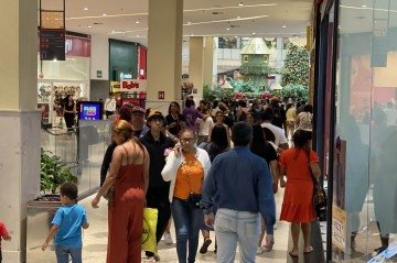 Black Friday ajudou a dar um perfil mais distribuído ao crescimento dos segmentos do comércio, mostra pesquisa -  (crédito: Davi Cruz/CB/D.A.Press)