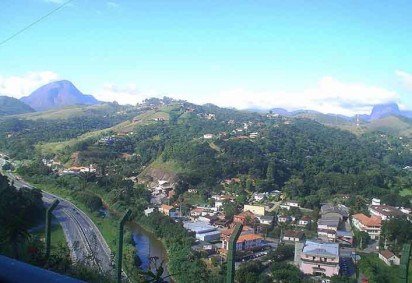 No Brasil, há diversas regiões onde chove bastante devido a fatores como relevo, proximidade com o oceano e influência da Amazônia. -  (crédito: Clara/Wikimédia Commons) -No Brasil, há diversas regiões onde chove bastante devido a fatores como relevo, proximidade com o oceano e influência da Amazônia. -  (crédito: Clara/Wikimédia Commons)