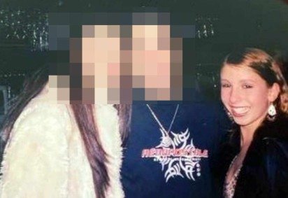 Marina Lacerda (D), brasileira abusada por Epstein: na foto, com 15 anos, à época da violência  -  (crédito: Arquivo Pessoal) -Marina Lacerda (D), brasileira abusada por Epstein: na foto, com 15 anos, à época da violência  -  (crédito: Arquivo Pessoal)