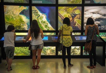 O Brasil possui museus espetaculares que unem a preservação da memória, o conhecimento da história e uma alternativa de diversão para adultos e crianças. São espaços em que o conhecimento se une ao entretenimento para passeios especiais. Veja alguns muito importantes no país.  Começando por um museu que está em recuperação, contando com a torcida de todos por sua reabertura.  -  (crédito: Tomaz Silva - Agência Brasil 
Wikipédia Commons) -O Brasil possui museus espetaculares que unem a preservação da memória, o conhecimento da história e uma alternativa de diversão para adultos e crianças. São espaços em que o conhecimento se une ao entretenimento para passeios especiais. Veja alguns muito importantes no país.  Começando por um museu que está em recuperação, contando com a torcida de todos por sua reabertura.  -  (crédito: Tomaz Silva - Agência Brasil 
Wikipédia Commons)