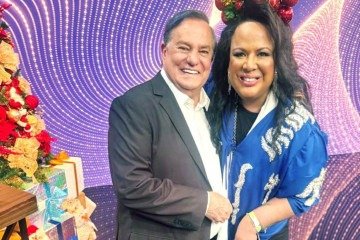 Ronnie Von e juju Bonita - (crédito: Foto divulgação) Ronnie Von e juju Bonita - (crédito: Foto divulgação)