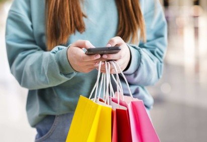                     -  (crédito:             )