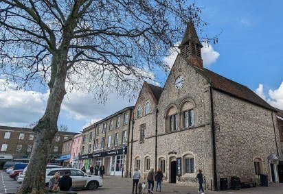 Uma descoberta macabra do Museu Moyse's Hall, que fica no condado de Suffolk, Inglaterra, tem deixado muita gente intrigada na internet. -  (crédito: Moyses Hall, Bury St Edmunds by Sandy Gerrard) -Uma descoberta macabra do Museu Moyse's Hall, que fica no condado de Suffolk, Inglaterra, tem deixado muita gente intrigada na internet. -  (crédito: Moyses Hall, Bury St Edmunds by Sandy Gerrard)