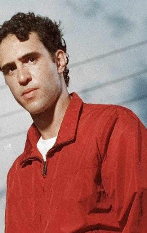 Em entrevista ao programa Sem Censura, da TV Brasil, o artista confessou que havia sido convidado pelo pai a seguir em turnê com ele, na companhia de seus outros dois irmãos, Moreno e Tom -  (crédito: Reprodu&ccedil;&atilde;o/Instagram/Elisa Maciel)