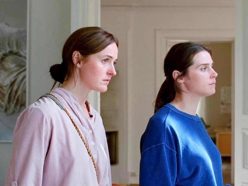 O brilho de duas grandes atrizes, em Valor sentimental: Renate Reinsve e Inga Ibsdotter Lilleaas -  (crédito: Nordisk Films/ Divulgação)