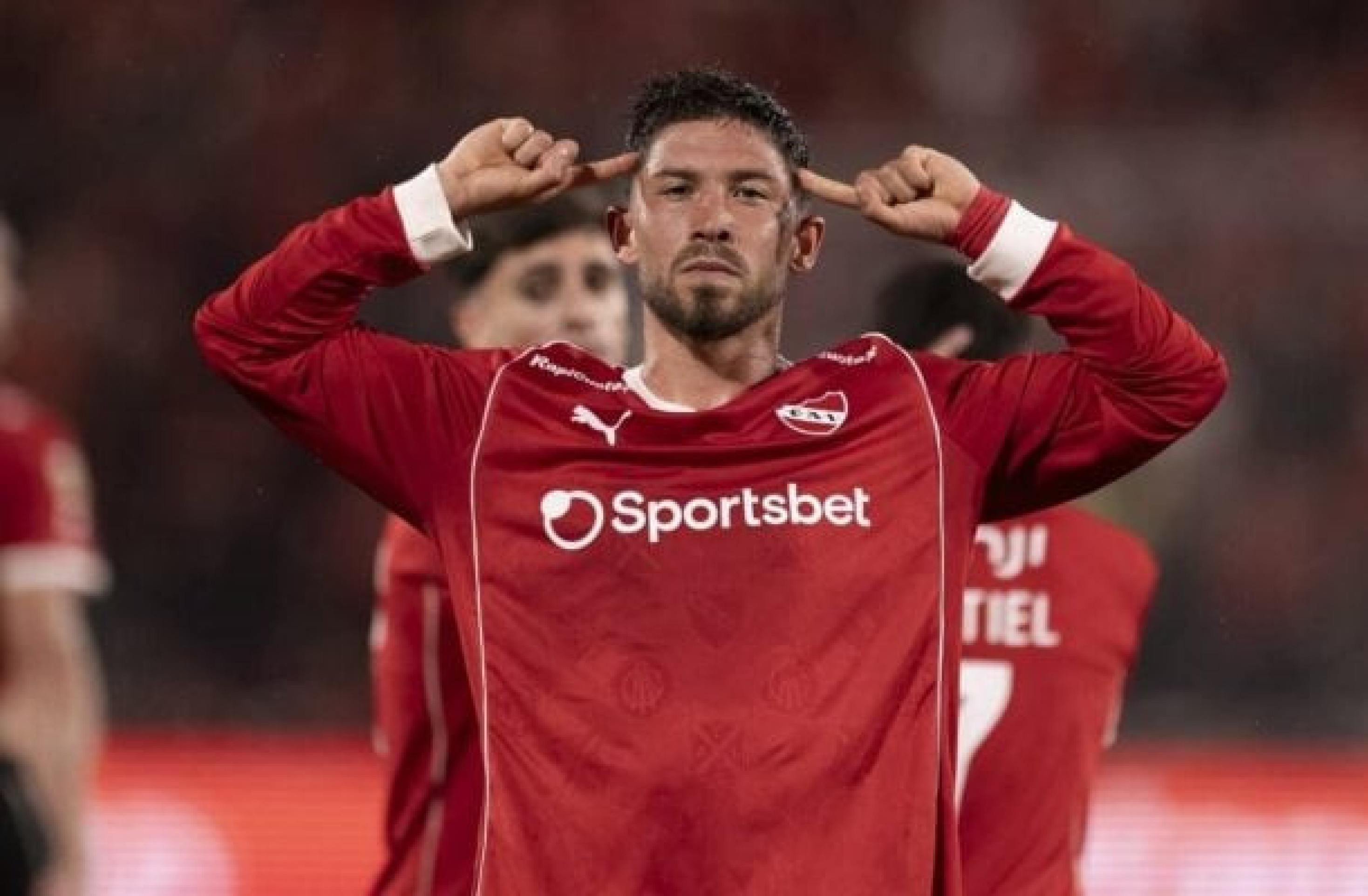 Alvinegro já havia se interessado pelo jogador no meio do ano  -  (crédito: Foto: Divulgação/Independiente)