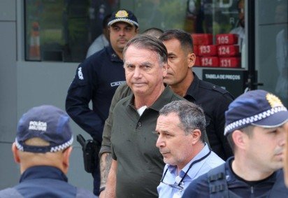 Bolsonaro será levado, nesta quarta-feira, para hospital e deve ser operado nesta quinta-feira: ministro do Supremo determinou medidas de segurança -  (crédito: Fabio Rodrigues-Pozzebom/ Agência Brasil) -Bolsonaro será levado, nesta quarta-feira, para hospital e deve ser operado nesta quinta-feira: ministro do Supremo determinou medidas de segurança -  (crédito: Fabio Rodrigues-Pozzebom/ Agência Brasil)