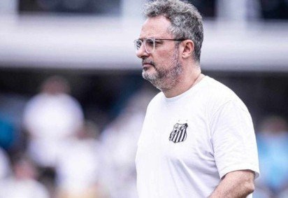 Alexandre Mattos destaca o panorama financeiro do Santos para contratar jogadores -  (crédito: Raul Baretta/ Santos FC) -Alexandre Mattos destaca o panorama financeiro do Santos para contratar jogadores -  (crédito: Raul Baretta/ Santos FC)